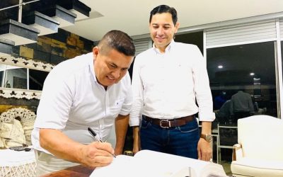 Alejandro Ortiz tomó posesión como gerente del Imdri