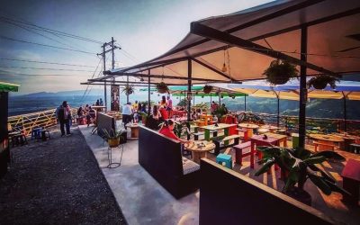 “Madremonte” el restaurante mirador que recibe más solidaridad que ataques