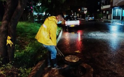Al menos 25 emergencias por inundaciones, deslizamientos y caída de árboles fueron atendidas el Viernes Santo