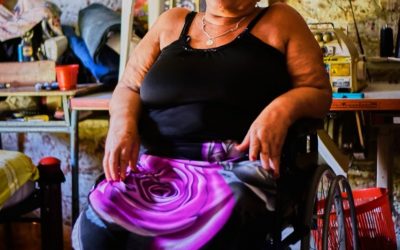 105 ibaguereños con discapacidad física ya cuentan con una silla de ruedas nueva