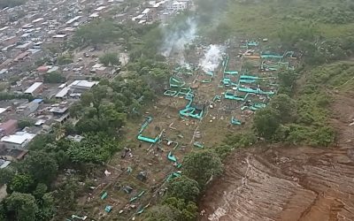 Atención!! Invasores de la comuna 8, evitan ser desalojados atacando las autoridades