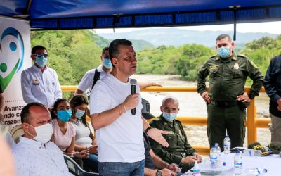 Orozco le pide a diputados del Tolima acelerar aprobación de crédito para compra maquinaria