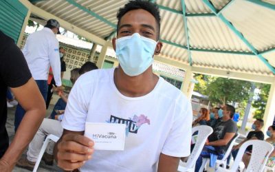 Inició vacunación contra el Covid-19 de personas mayores de 25 años
