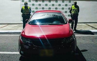Un vehículo y una moto fueron recuperados en Ibagué
