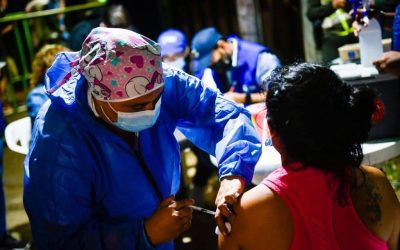 Alcaldía vacuna en bares y discotecas de Ibagué