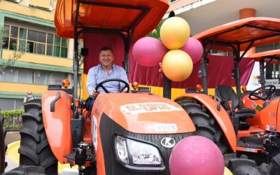 Gobernación del Tolima, entregó maquinaria a 8 municipios