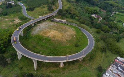 Doble calzada Cajamarca-Calarcá fue puesta al servicio