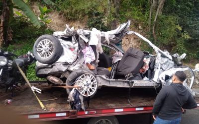 Increíbles imágenes, el estado de los vehículos muestran la magnitud.