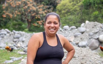Ella es Jennifer, una líder entregada a la comunidad del barrio #Yuldaima parte baja.