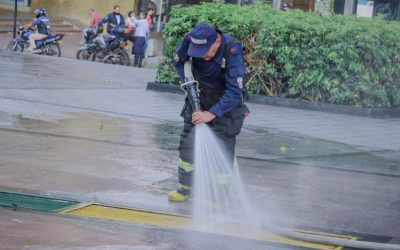 Jornada de limpieza en el parque Murillo Toro