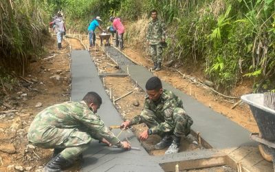 Con 5 mil metros de placa huella se recuperan vías en el norte del Tolima