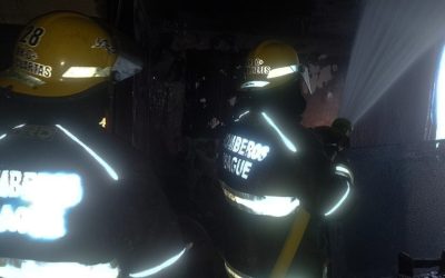 Veladora ocasionó incendio en vivienda de la urbanización San Francisco
