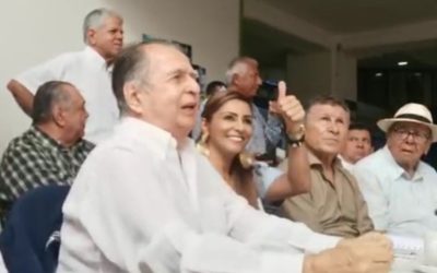 El condenado Alberto Santofimio llega a la campaña de Adriana Magali Matiz