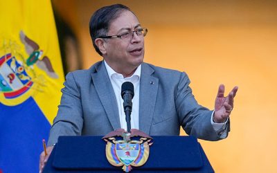 Petro llama a la ANDI, para tomar acciones conjuntas que bajen la inflación