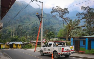 Así va la modernización del alumbrado público del Cañón del Combeima