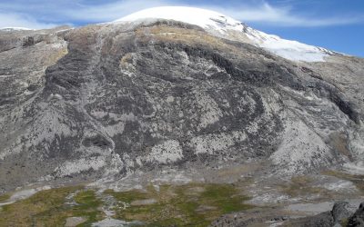 Buscan a tres personas extraviadas en el Nevado del Tolima