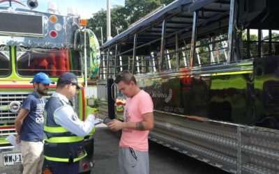 Prohíben menores en ‘chivas rumberas’