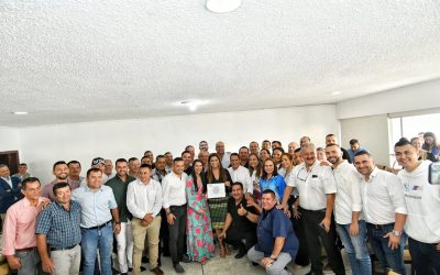 Adriana Magali Matiz recibió la credencial como gobernadora del Tolima.