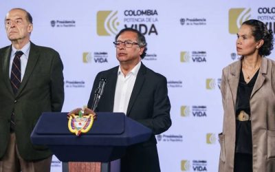 Presidente denuncia ruptura institucional y llamada a la movilización