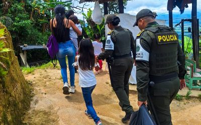 Madre y sus 3 hijas fueron salvadas de violento padre