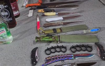 Todo tipo de armas fueron encontradas en el estadio