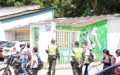 Autoridades refuerzan medidas de seguridad en colegios