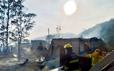 Incendio consumió una escuela y tres viviendas en San Juan de la China