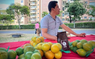 Hoy a mercar bueno, bonito y barato con los Mercados Campesinos
