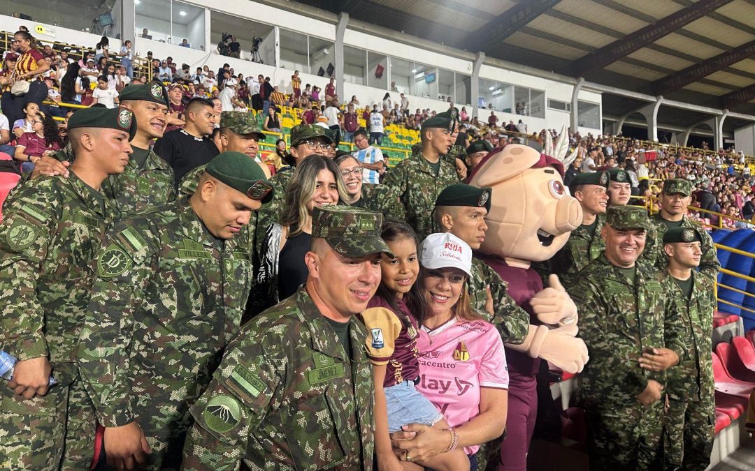 Homenaje a los soldados heridos en combate del Ejército Nacional