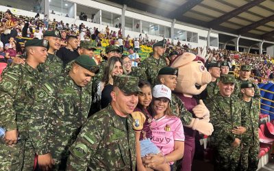 Homenaje a los soldados heridos en combate del Ejército Nacional