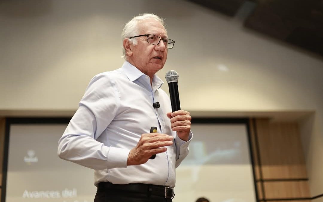 «Recurrir al pueblo» propuesta de Jaramillo ante caída de la reforma
