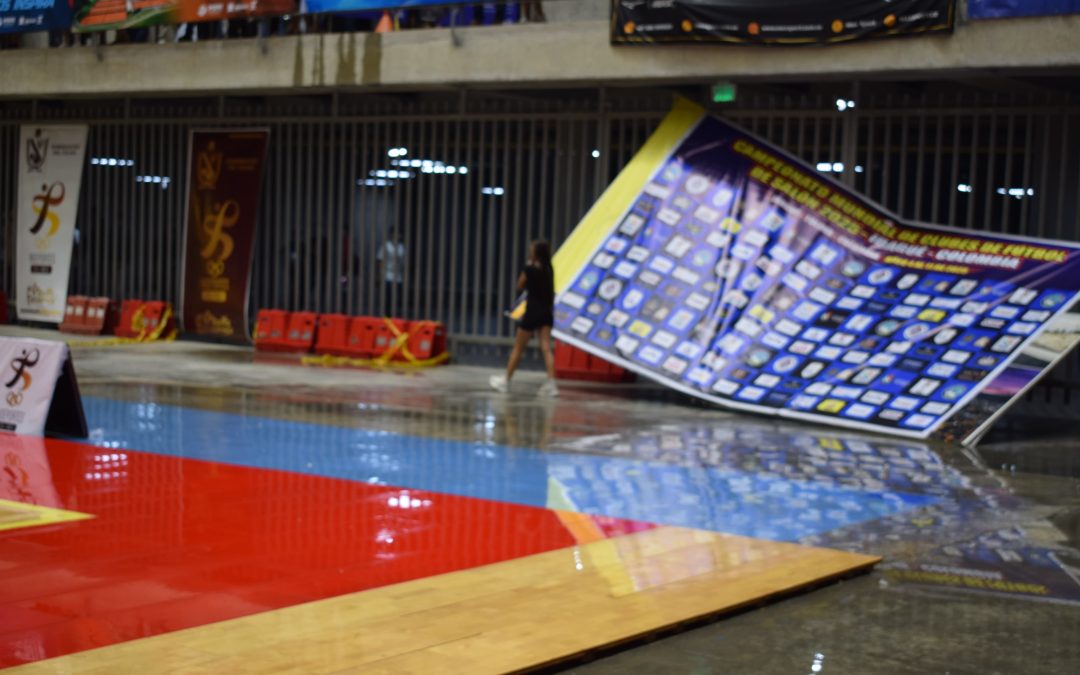 Evalúa Coliseo Mayor tras fuertes lluvias de este jueves