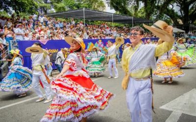 Ver el desfile en Ibagué, un lujo, que tal el precio de una silla