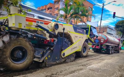 Con maquinaria de última tecnología avanza rehabilitación en Quinta entre calles 10 y 15