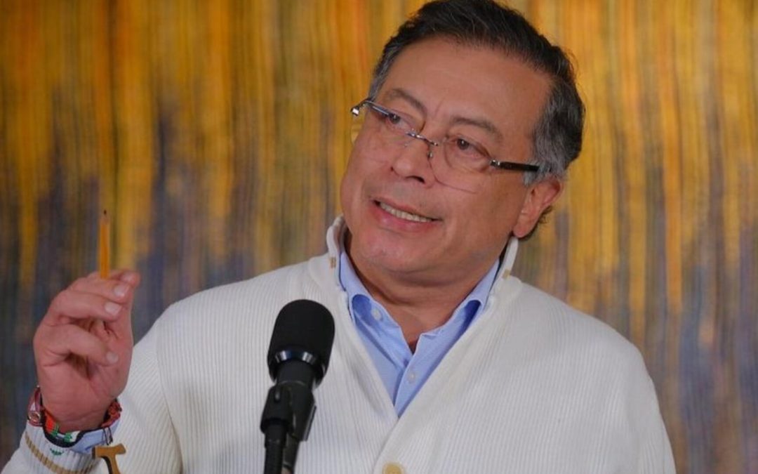 Petro denuncia lobby en EE. UU. para presionar a jueza del caso Uribe