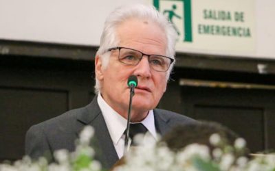Padre de Miguel Uribe Turbay lanza su campaña y promete “recuperarlo todo” para Colombia