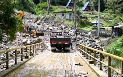 Avanzan labores para despejar la vía Ibagué – Villa Restrepo