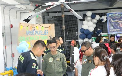 Éxito en la Primera Feria Aeronáutica de la Escuela de Aviación Policial