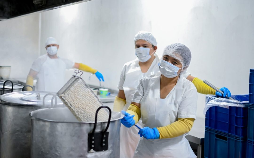 Alcaldía de Ibagué exige pago inmediato a manipuladoras del PAE