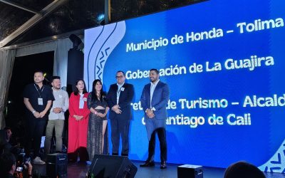 Honda recibe la Medalla al Mérito Turístico
