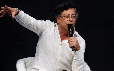 Petro desmiente nexos con disidencias y denuncia corrupción en la Fuerza Pública