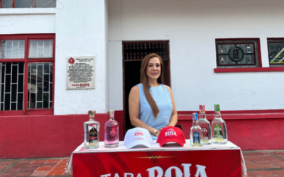 Aguardiente Rosado: El embajador de lujo en la Navidad tolimense