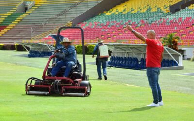 Mantenimiento en Murillo Toro Prepara Gramado para Libertadores