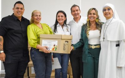 Alcaldía entregó kits de inclusión a los colegios públicos de Ibagué