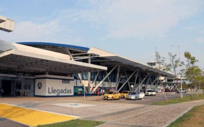 Por visita de Petro, prohíben parrillero en Aeropuerto Perales