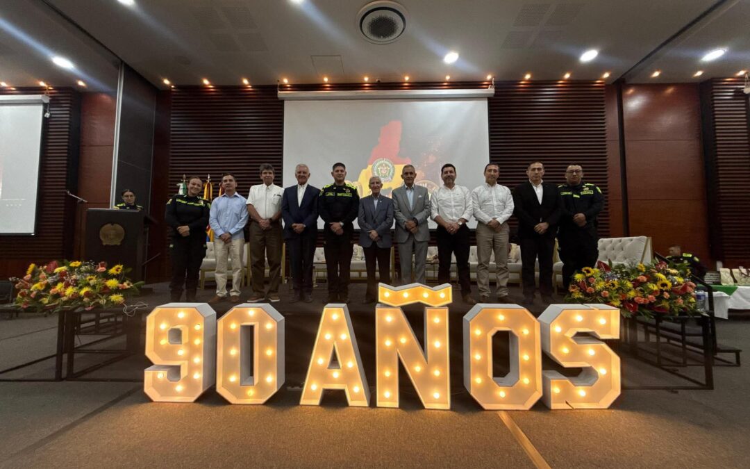 Excomandantes regresan para conmemorar los 90 años de la Policía Tolima