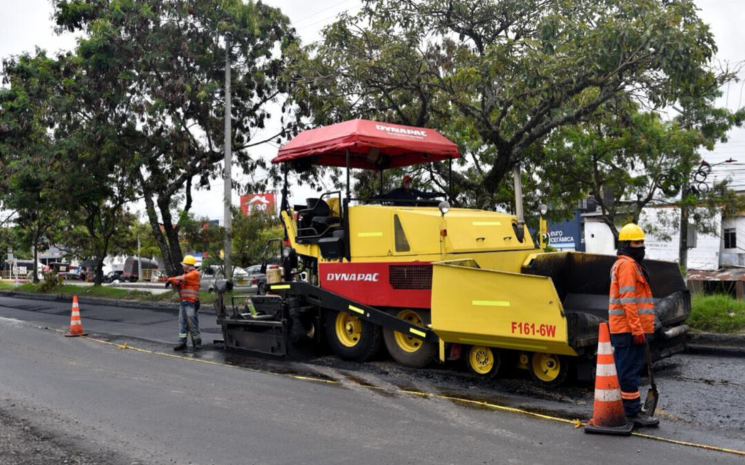 Rehabilitan tramo clave de la carrera Quinta con maquinaria amarilla
