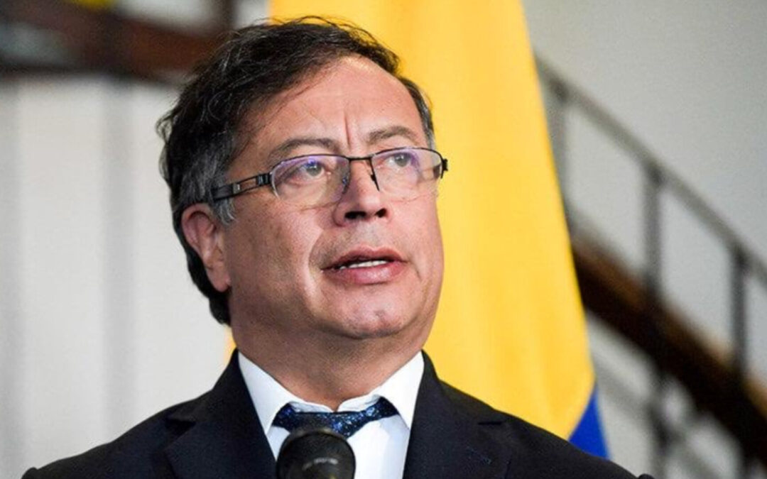 Petro acelera modernización militar tras tragedia aérea