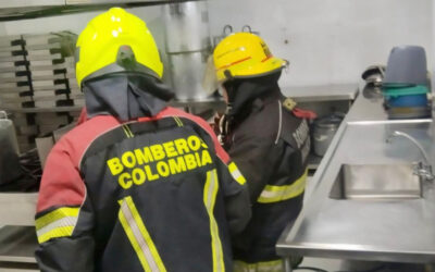 Incendio en bodega de Ibagué deja heridos y activa emergencia por gas
