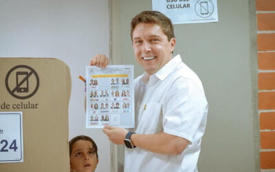 Representante tolimense votó y ratificó respaldo a Iván Cepeda